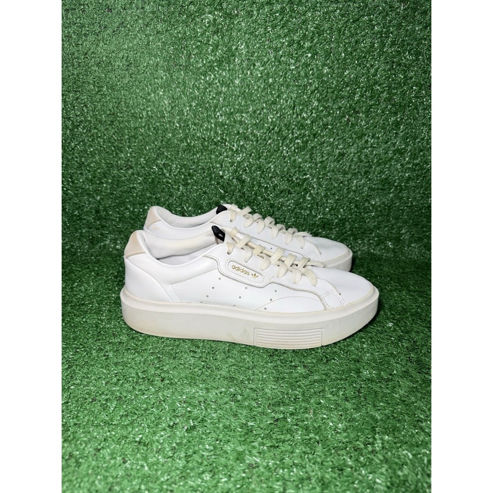 Adidas Sleek Super Women Size 7 White Gold Leather Walking Shoes Casual Sneakers